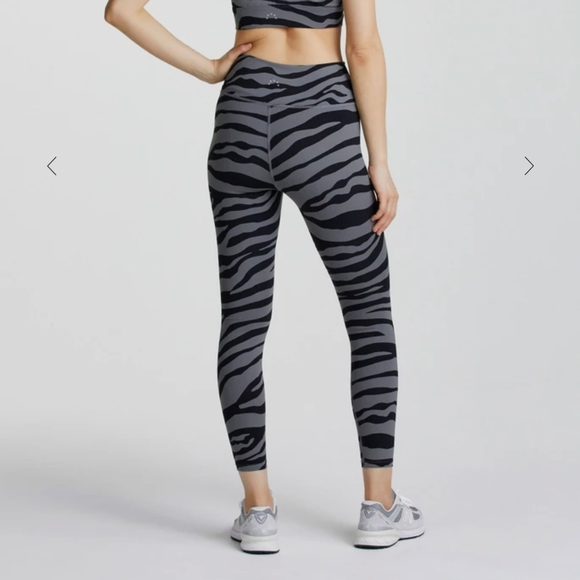 VARLEY Luna High Rise Legging in Steel Zebra - Picture 5 of 7